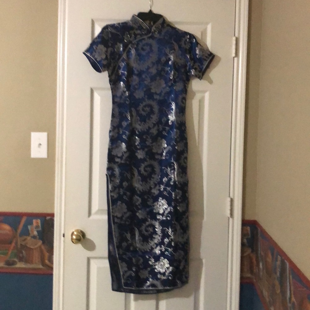 Traditional Chinese dress, qipao